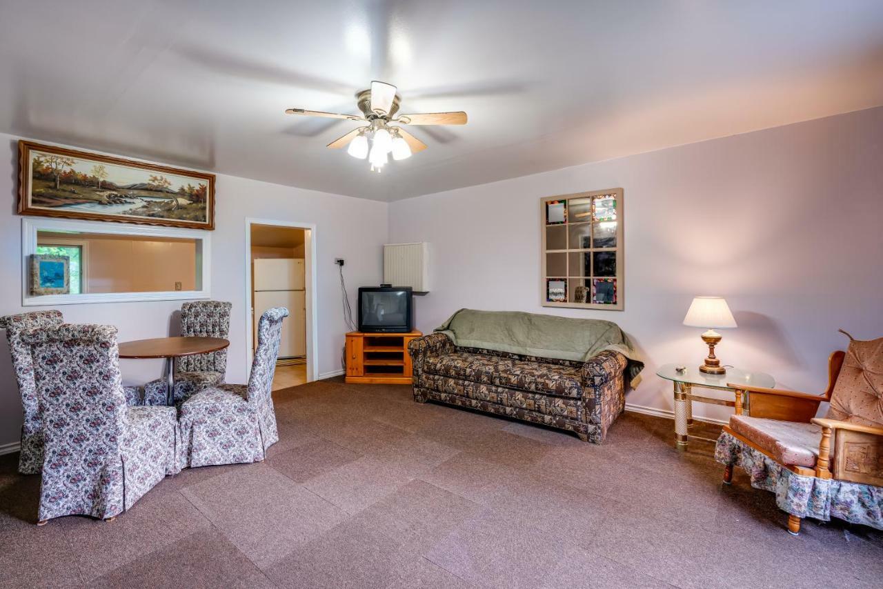 Long Sault Motel 외부 사진